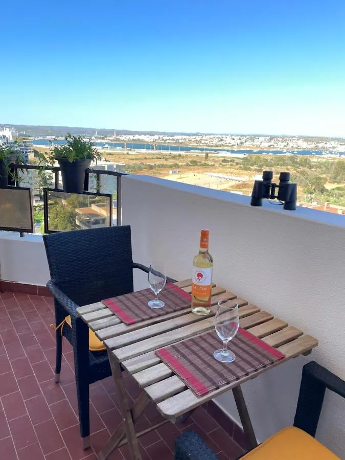No More Snow, 300 M From The Beach, King Size Bed, Fast Wi-Fi Portimão Apartamento